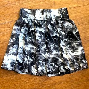 Black and white miniskirt - Jacob